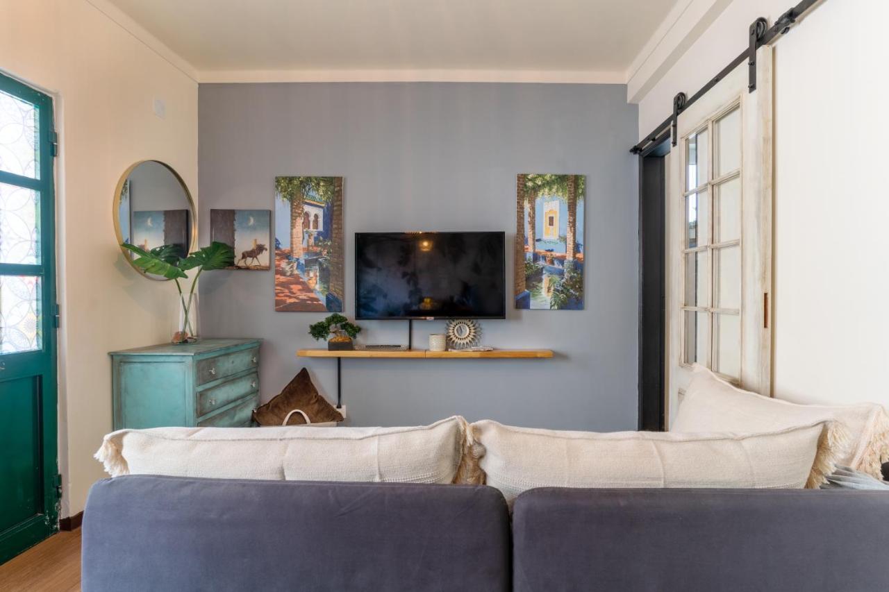 Arty Vintage Townhouse With Rooftop Shower & Sun Loungers Olhão Exterior foto