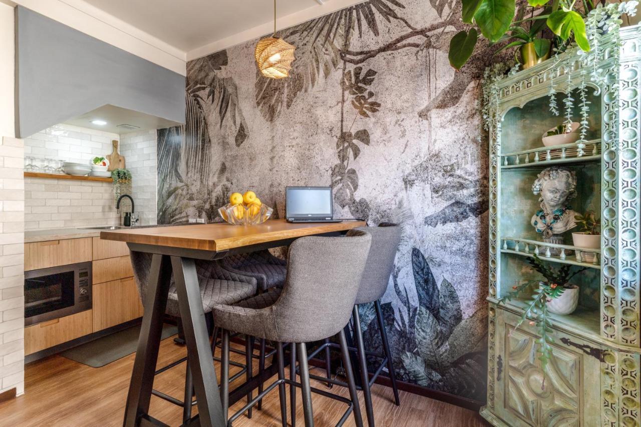 Arty Vintage Townhouse With Rooftop Shower & Sun Loungers Olhão Exterior foto